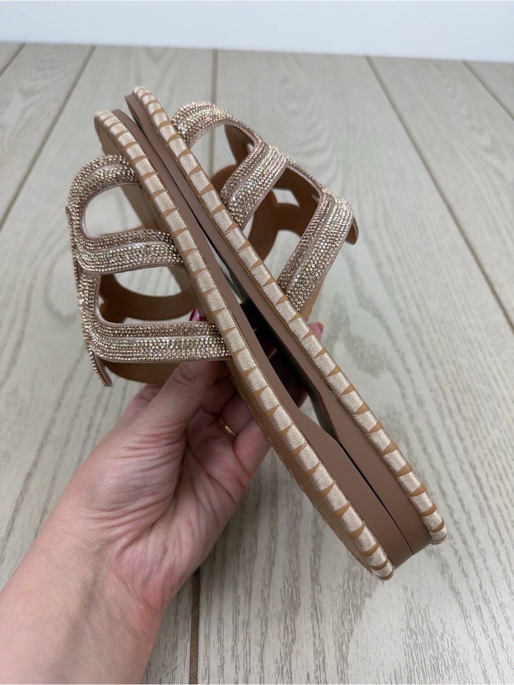 Jessica Simpson Womens Bria Rhinestone Embellished Slide Sandal 8M Champagne $79 - Picture 4 of 8